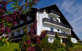 Garni Hotel & Ferienwohnungen Seeschloesschen